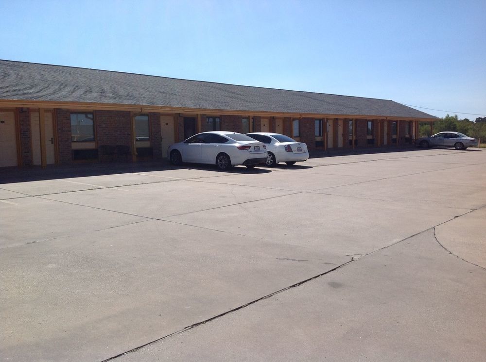 Westworld Country Inn Hubbard Екстер'єр фото